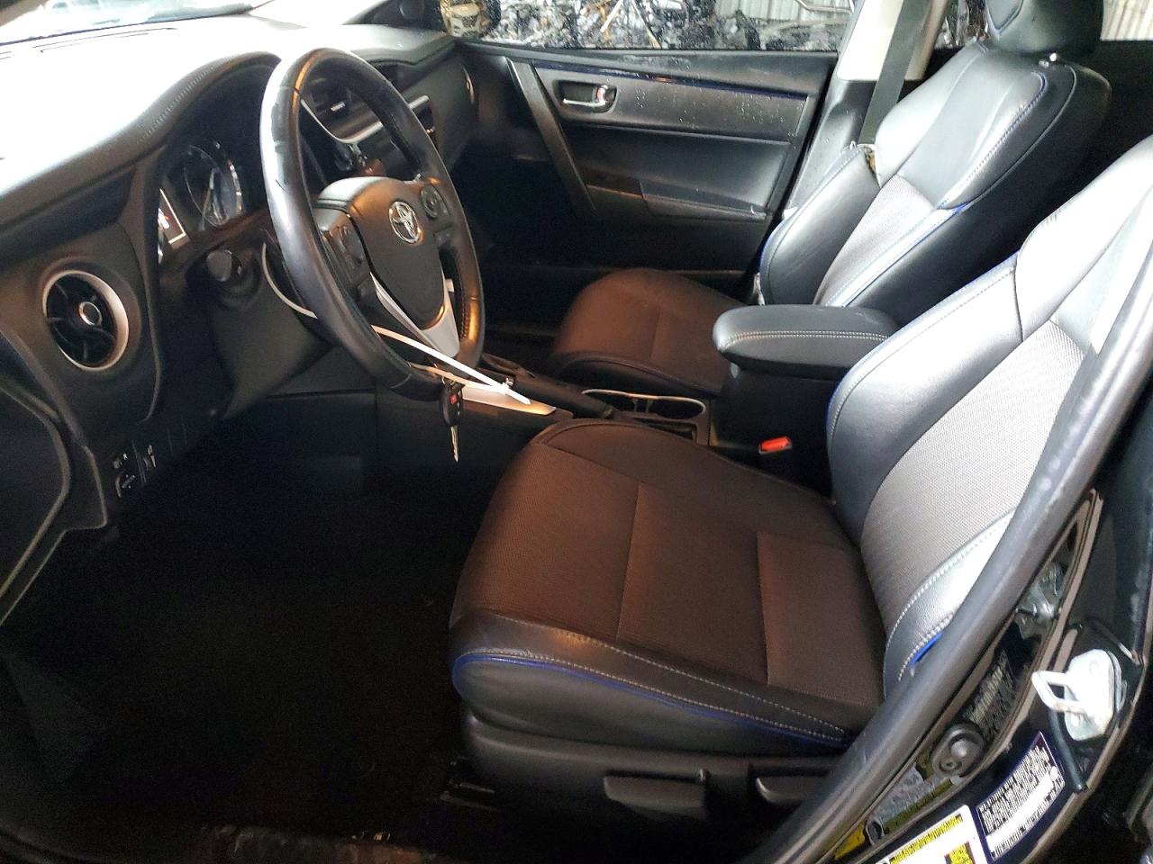 2019 TOYOTA COROLLA L photo 7