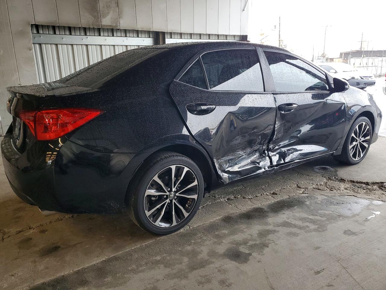 2019 TOYOTA COROLLA L photo 3