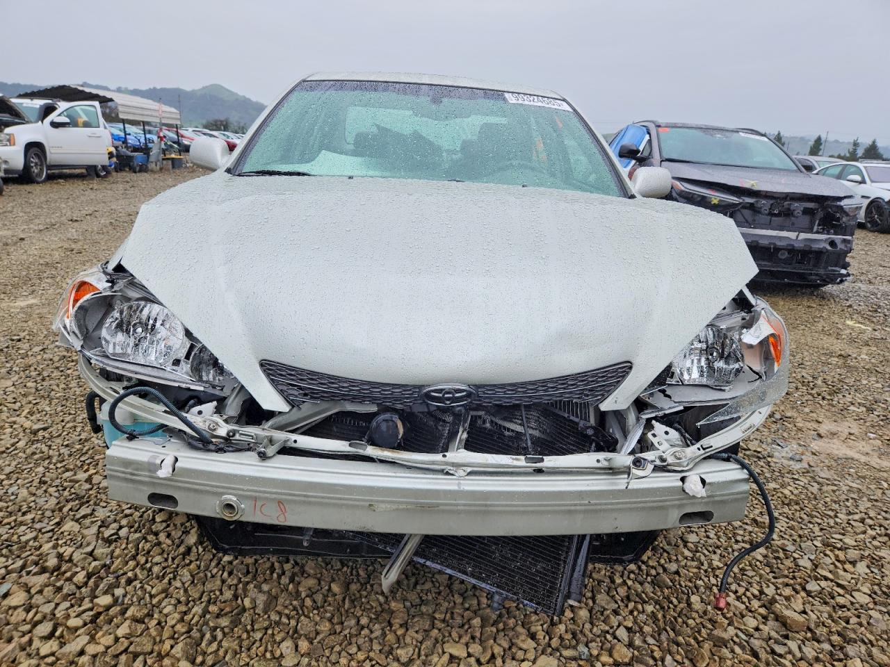 2002 TOYOTA CAMRY LE photo 5