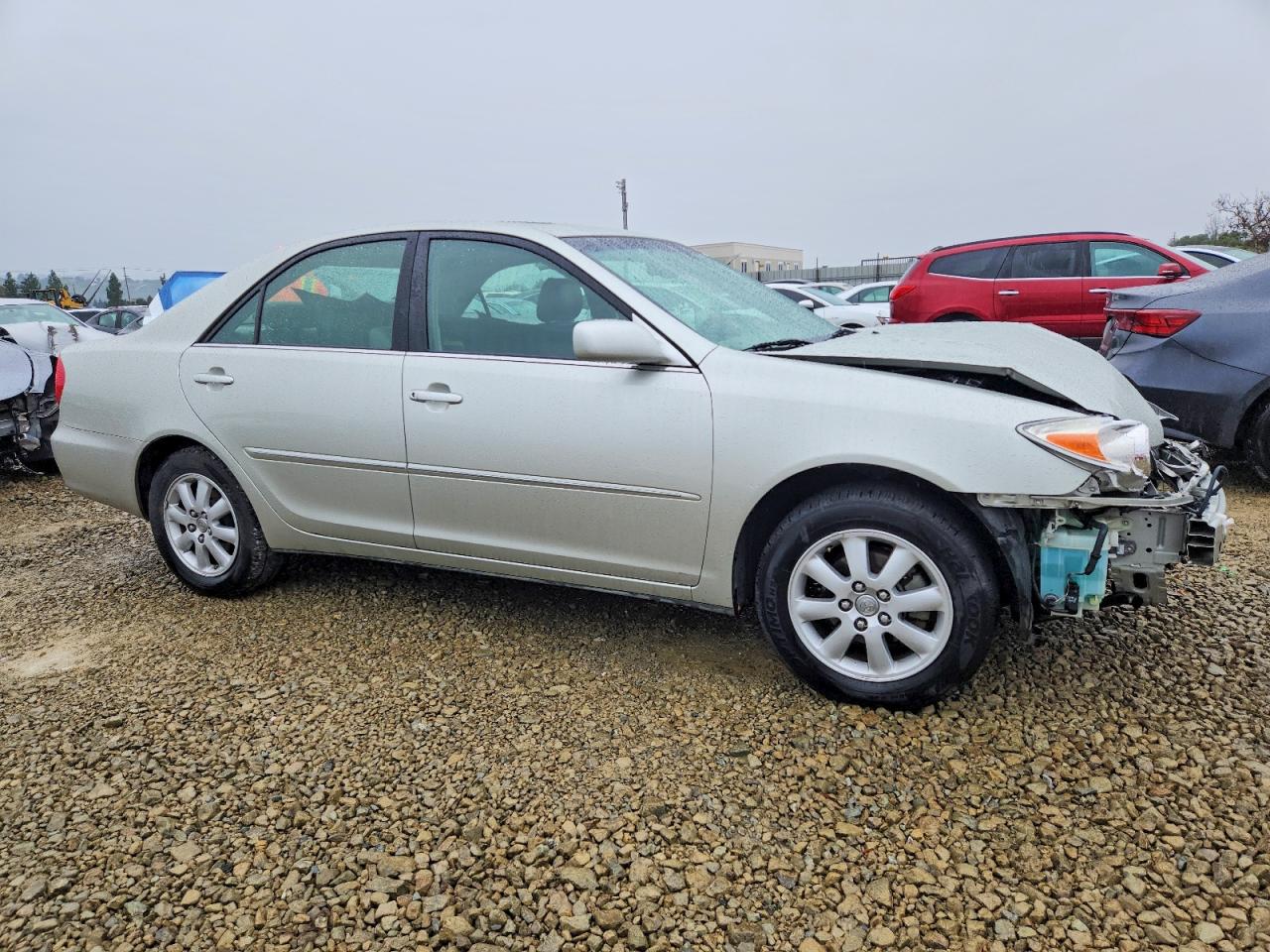 2002 TOYOTA CAMRY LE photo 4