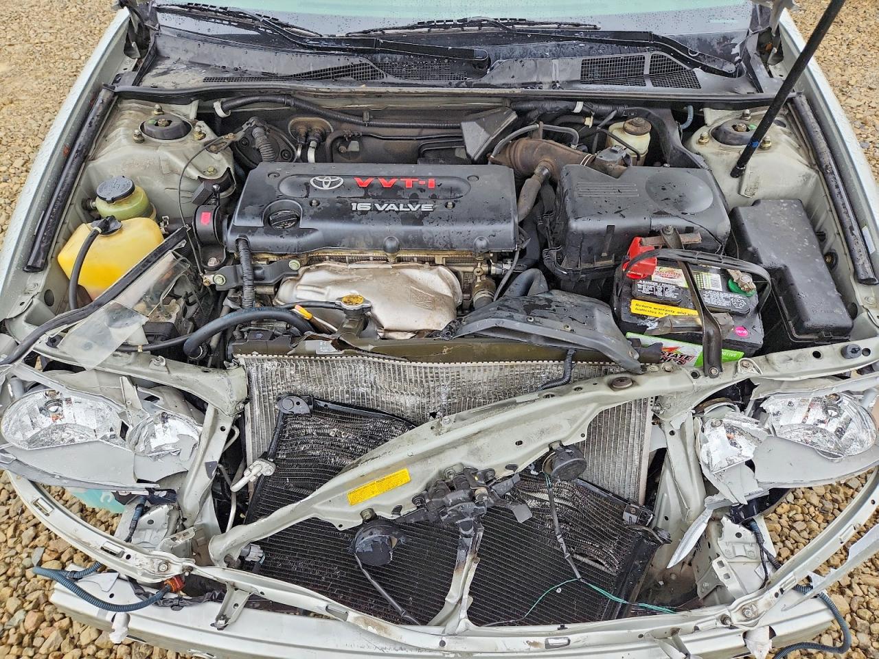 2002 TOYOTA CAMRY LE photo 11