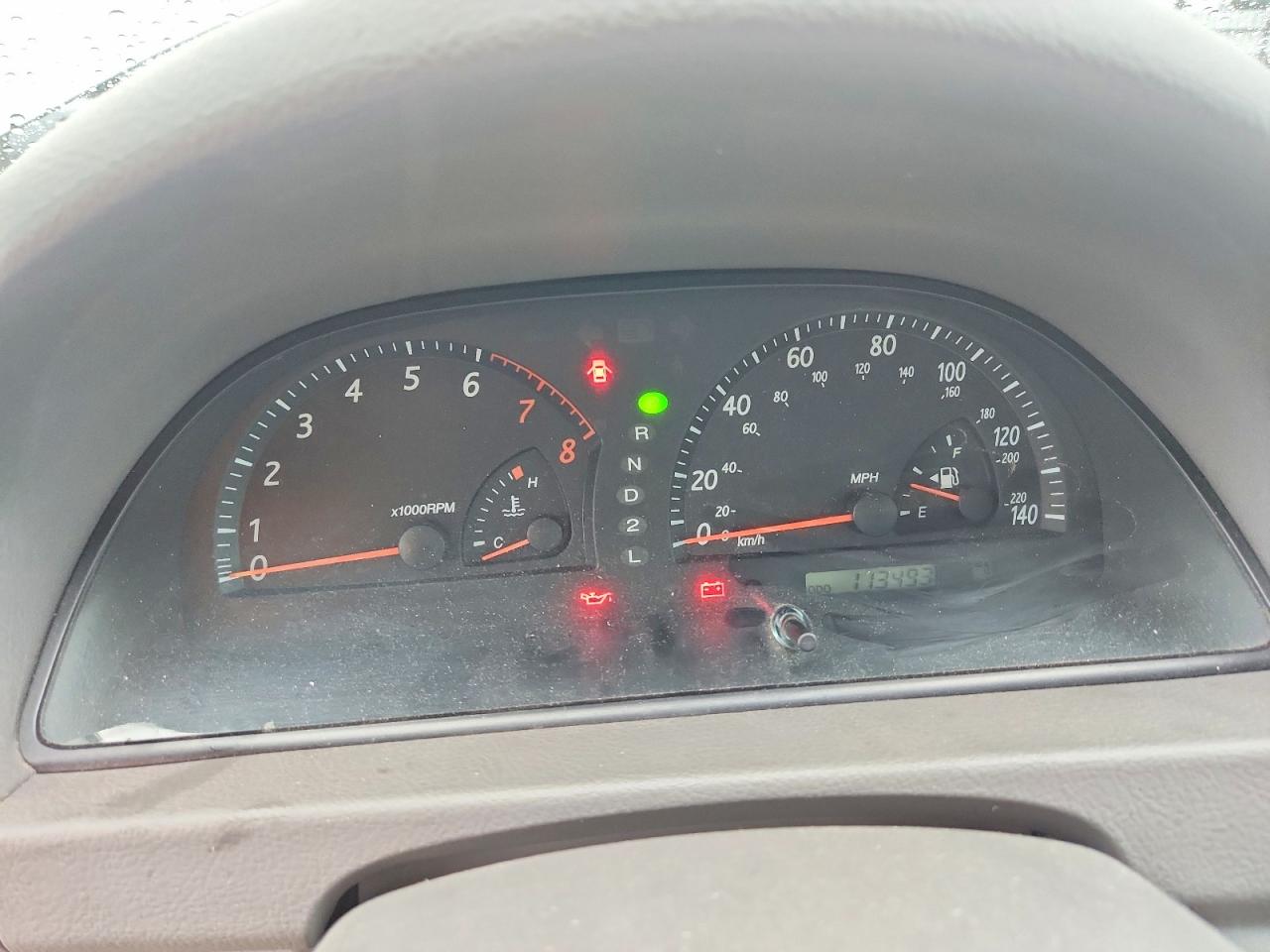 2002 TOYOTA CAMRY LE photo 9