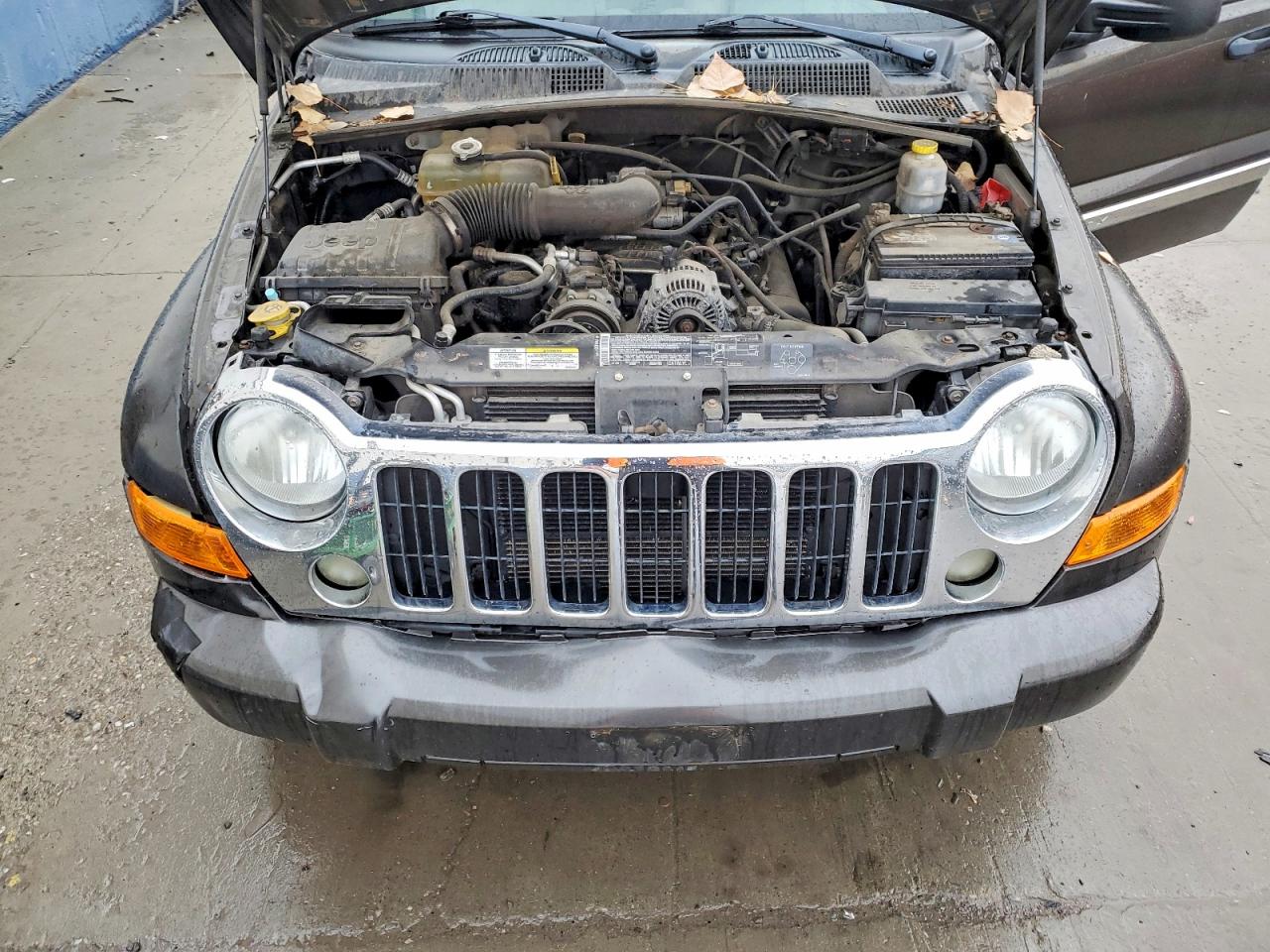 2005 JEEP LIBERTY LIMITED photo 21