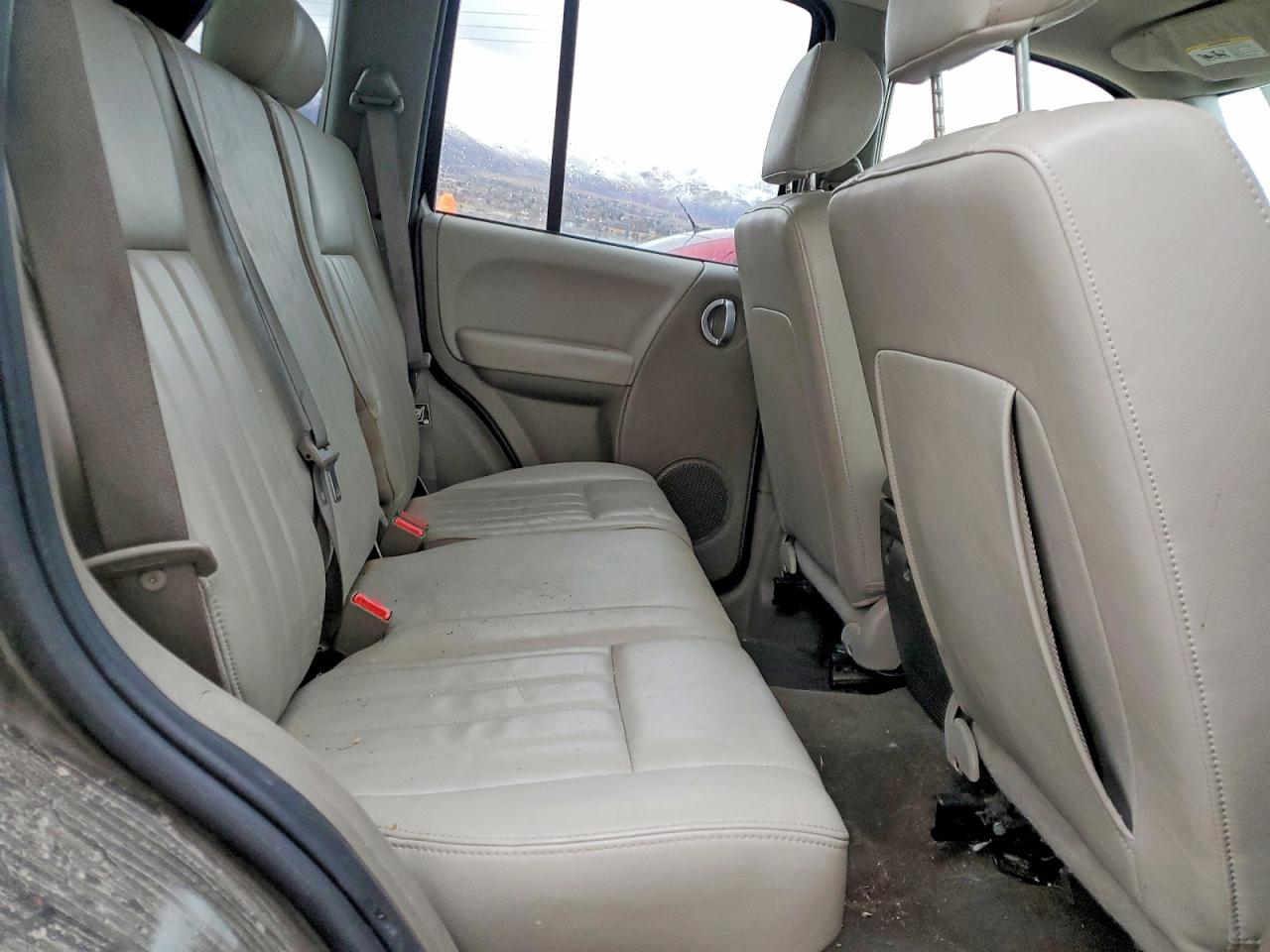 2005 JEEP LIBERTY LIMITED photo 19