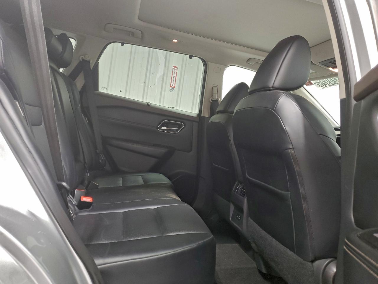 2021 NISSAN ROGUE SV photo 21
