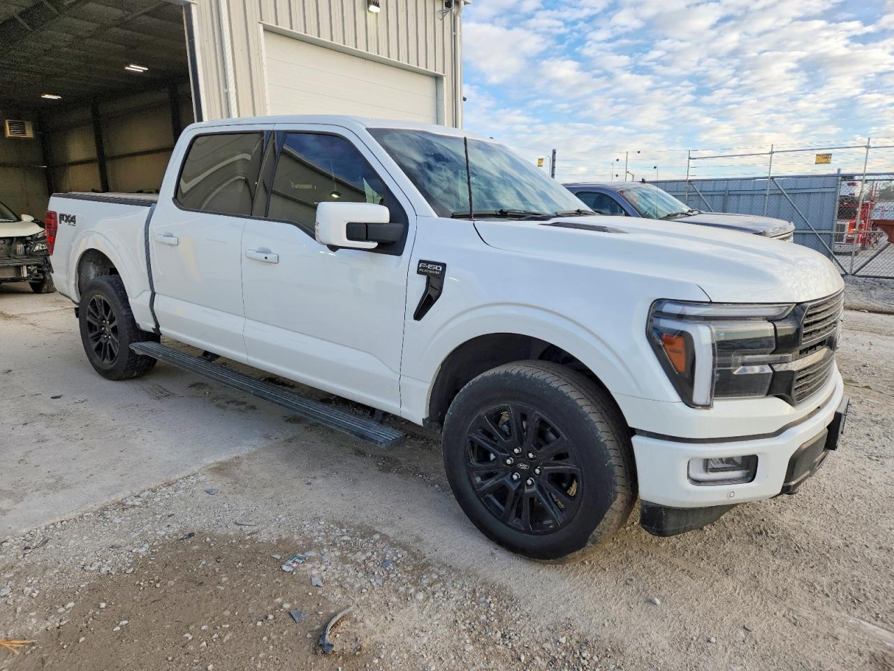 2024 FORD F150 PLATINUM photo 4