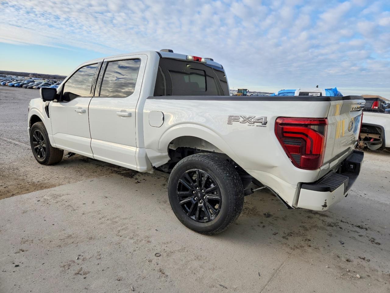 2024 FORD F150 PLATINUM photo 2