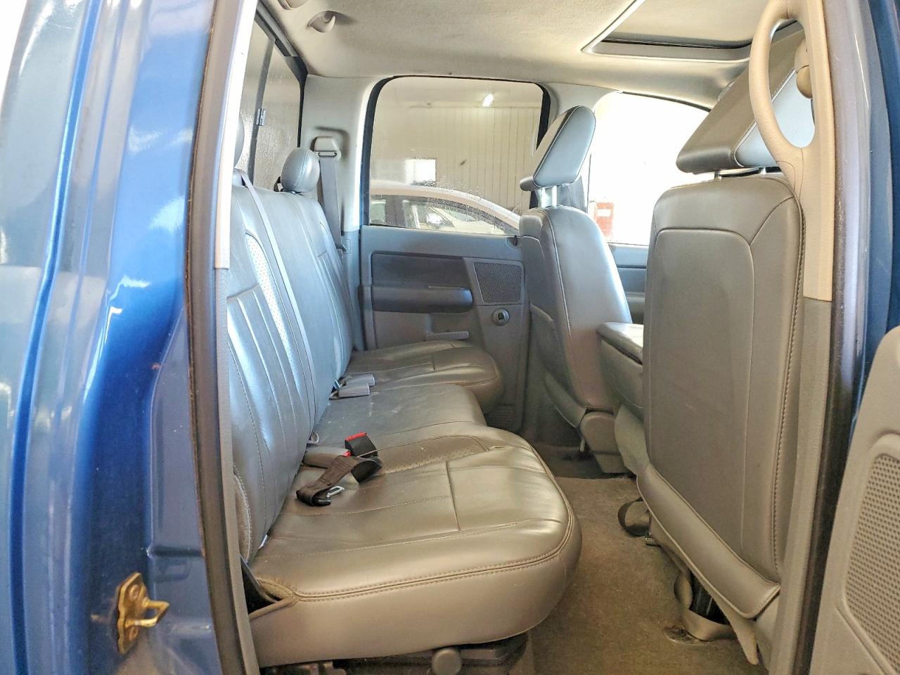 2006 DODGE RAM 1500 ST photo 10