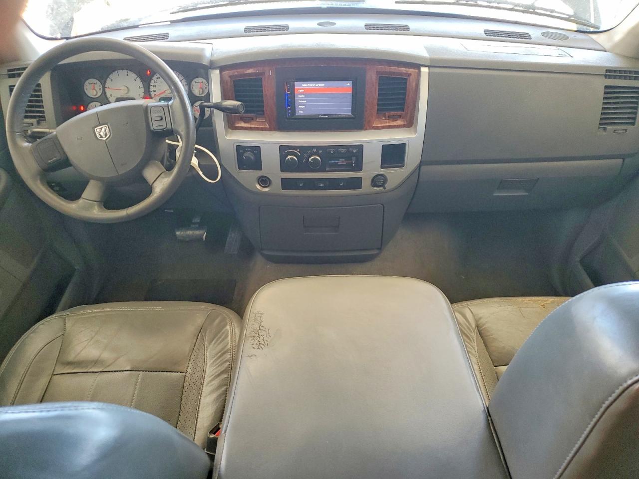 2006 DODGE RAM 1500 ST photo 8