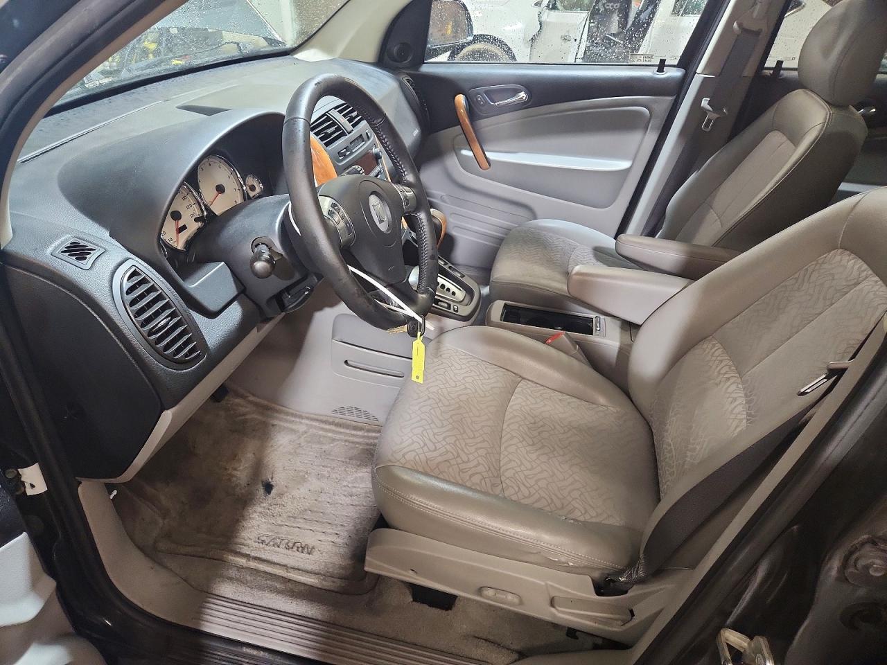 2006 SATURN VUE photo 7