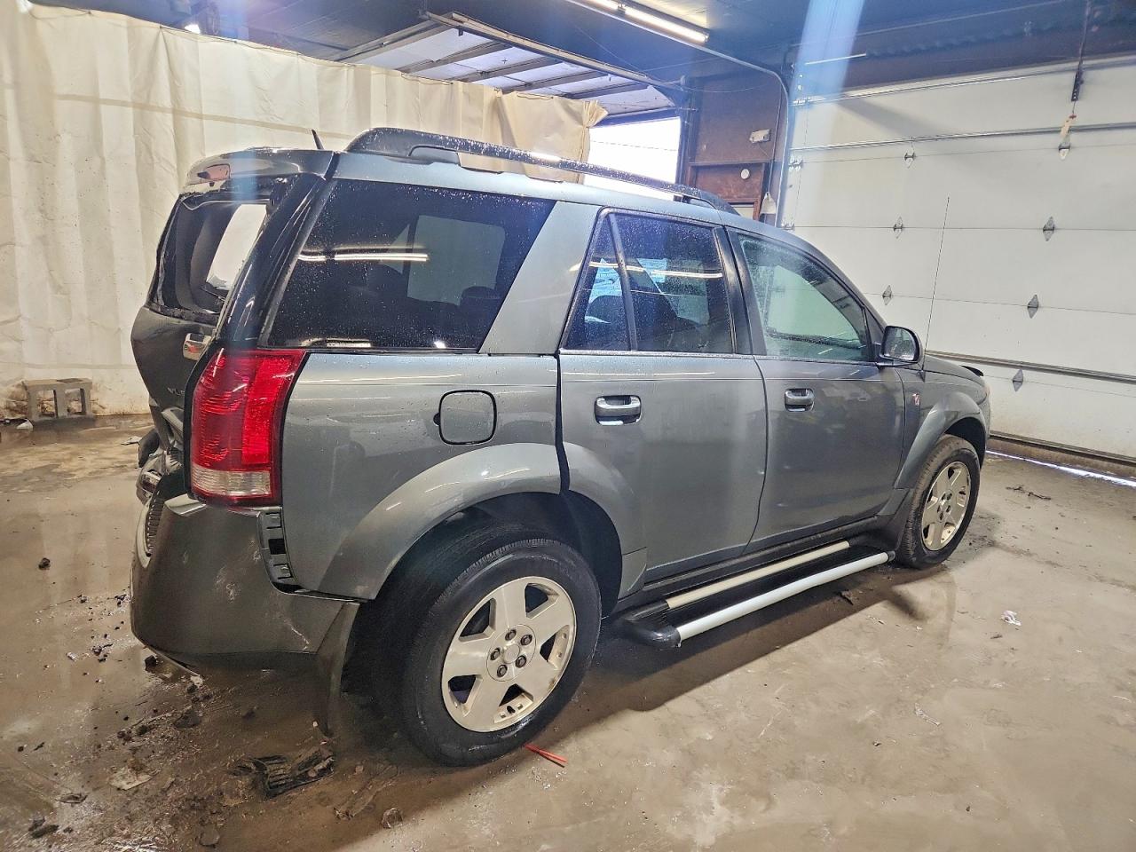 2006 SATURN VUE photo 3