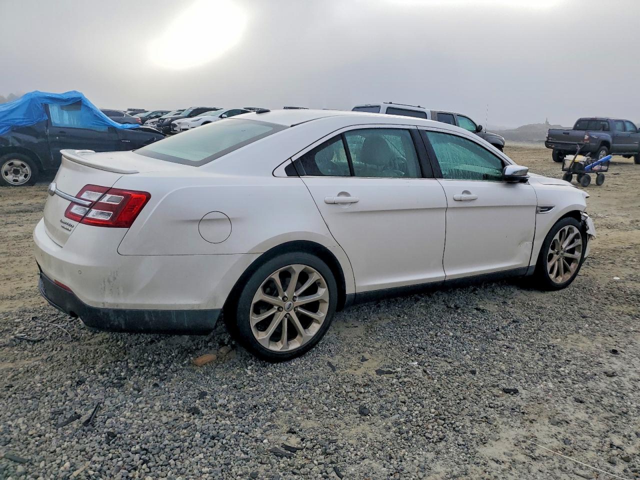 2014 FORD TAURUS LIMITED photo 3