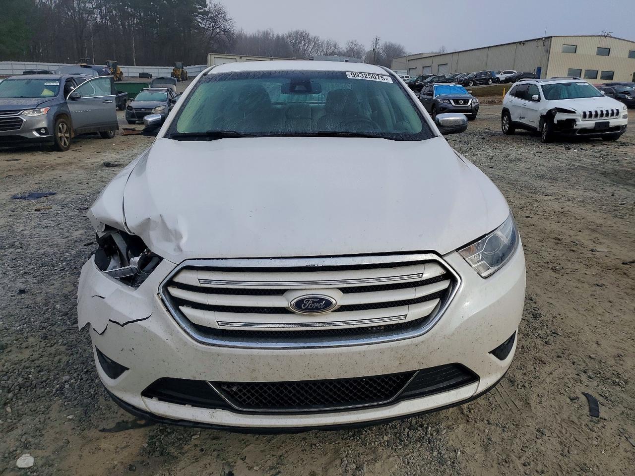2014 FORD TAURUS LIMITED photo 5