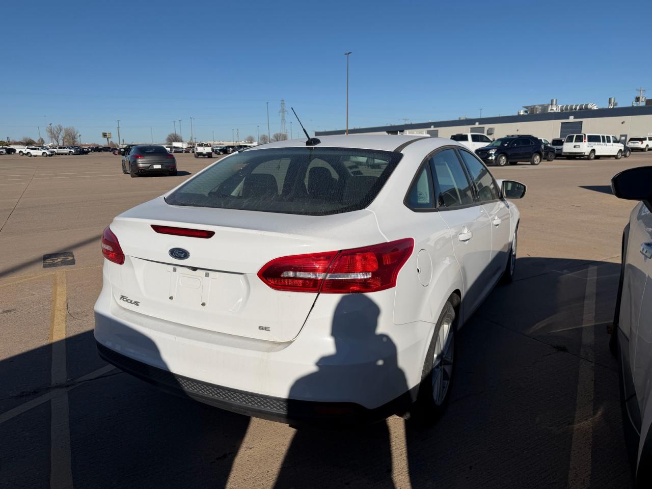 2018 FORD FOCUS SE photo 4