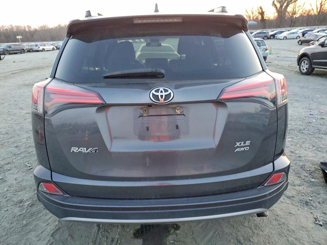 2018 TOYOTA RAV4 ADVENTURE photo 11
