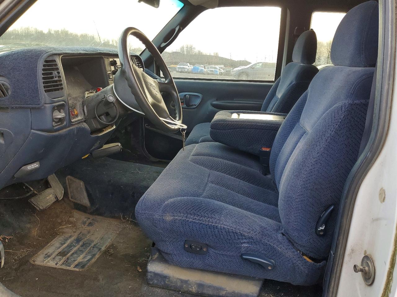 1996 GMC SIERRA K2500 photo 7