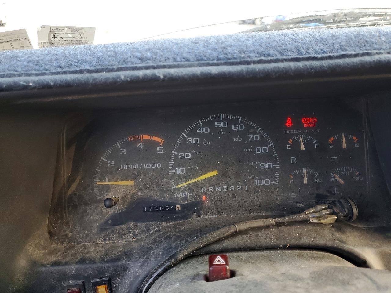 1996 GMC SIERRA K2500 photo 9