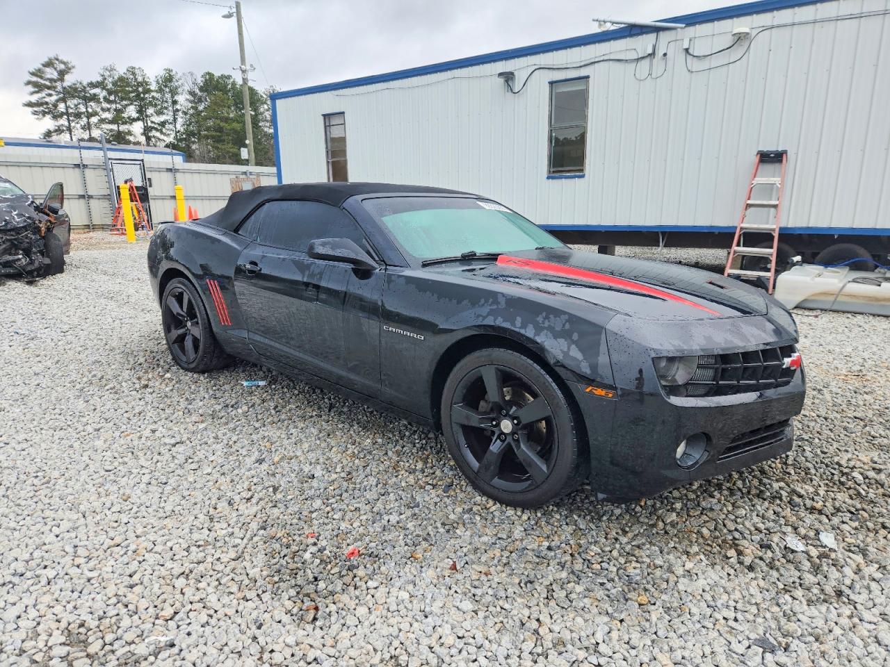 2011 CHEVROLET CAMARO LT photo 4