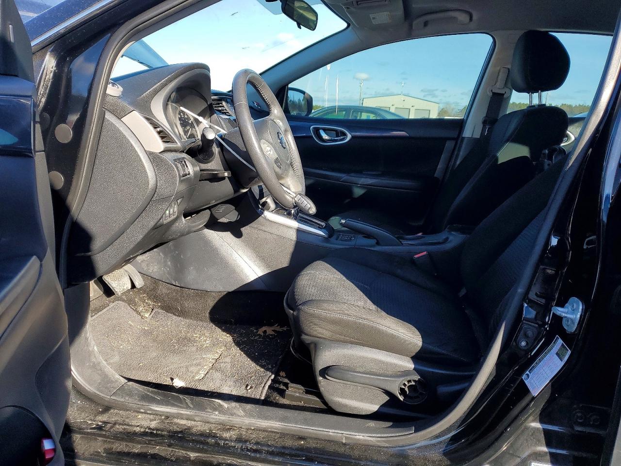 2016 NISSAN SENTRA S photo 13