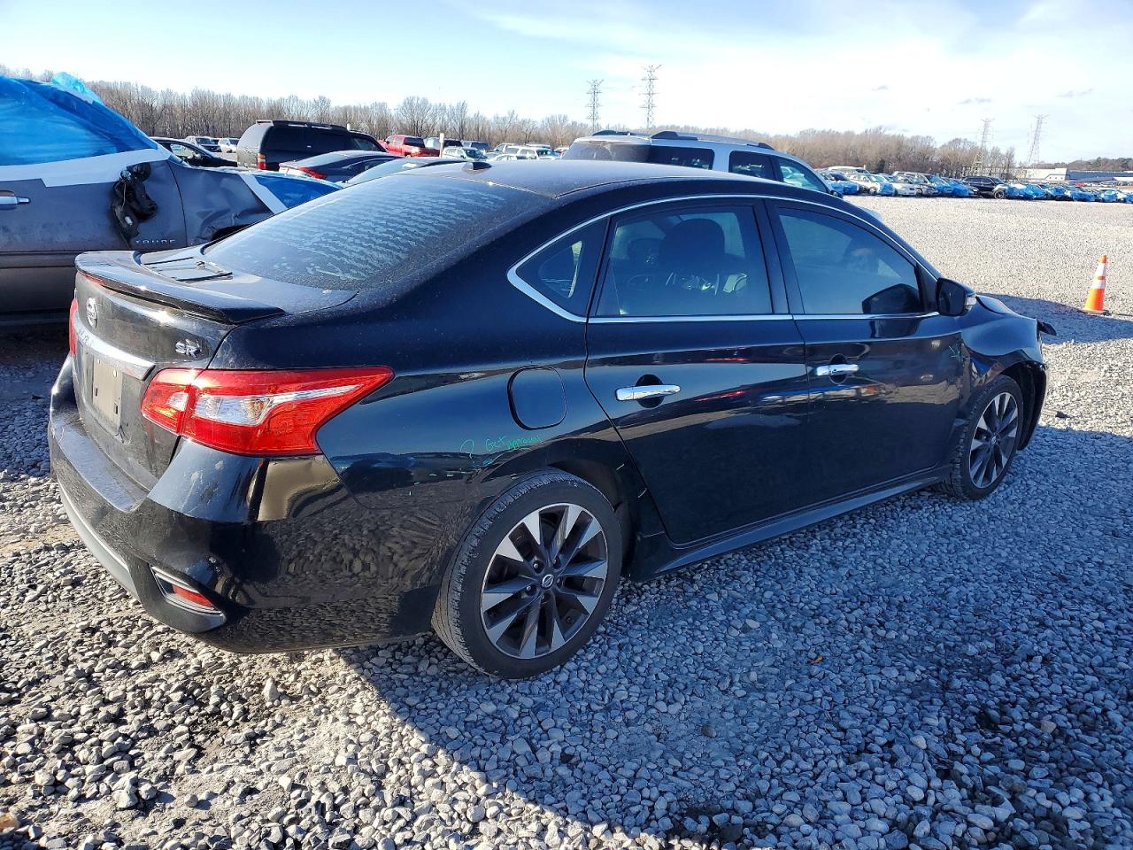 2016 NISSAN SENTRA S photo 5