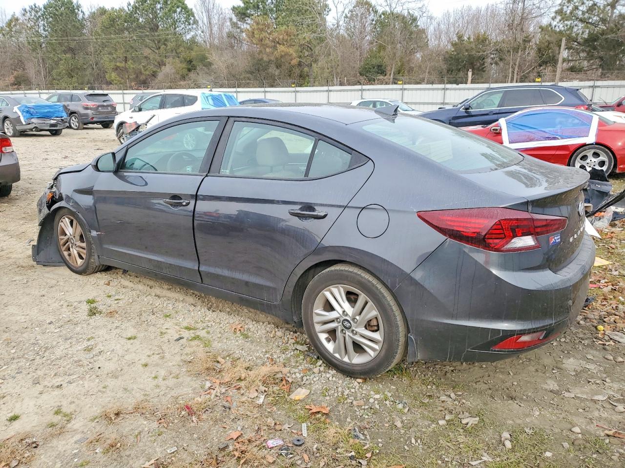 2020 HYUNDAI ELANTRA SEL photo 2