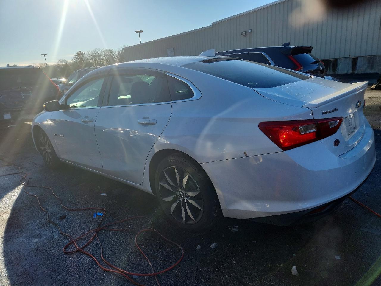 2018 CHEVROLET MALIBU LT photo 2