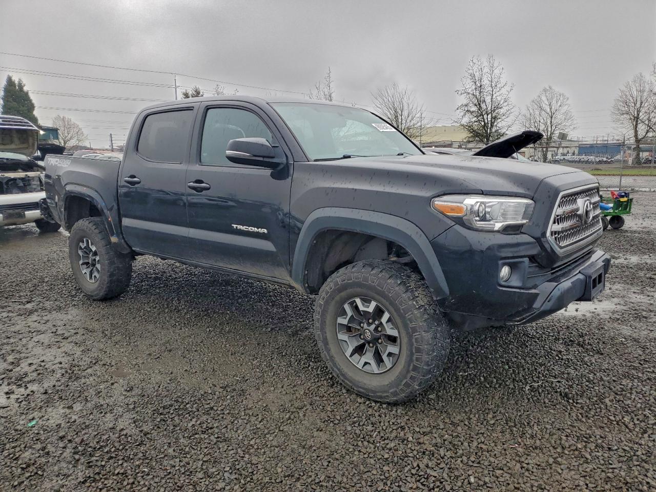 2017 TOYOTA TACOMA DOUBLE CAB photo 4