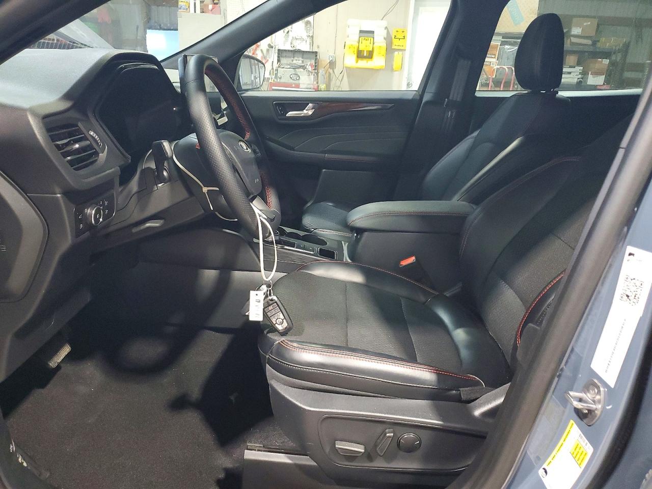 2025 FORD ESCAPE ST LINE ELITE photo 7