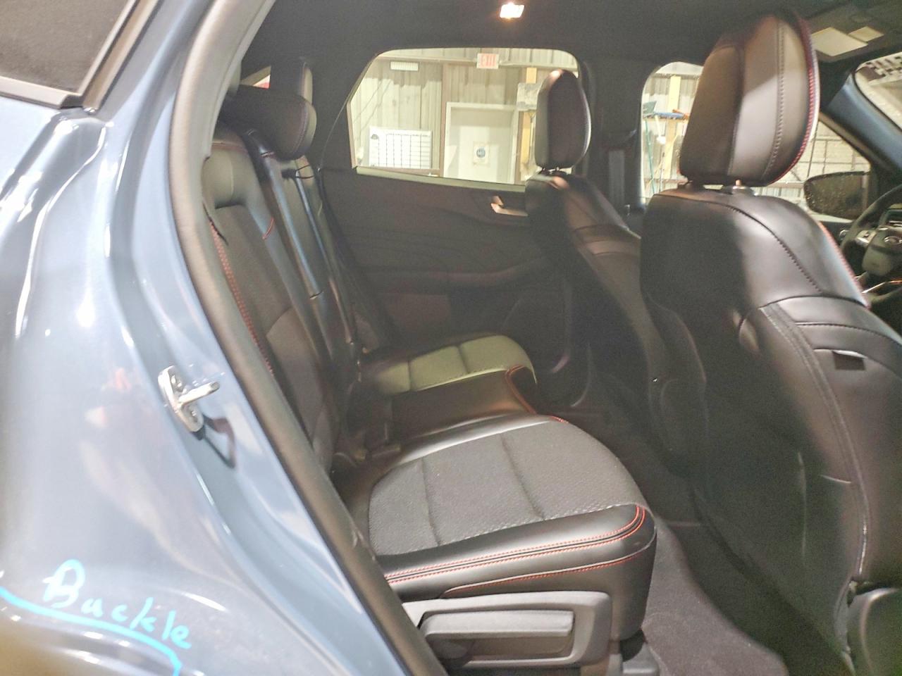 2025 FORD ESCAPE ST LINE ELITE photo 11