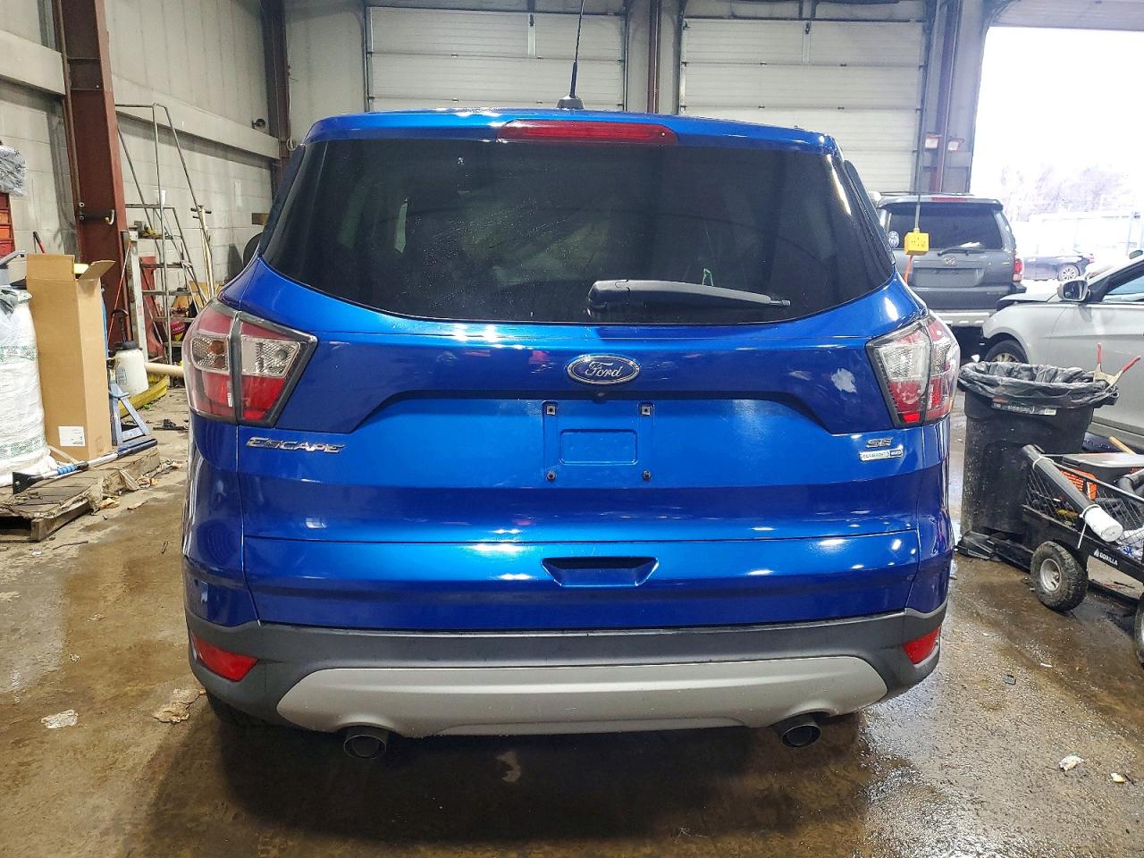 2017 FORD ESCAPE SE photo 6