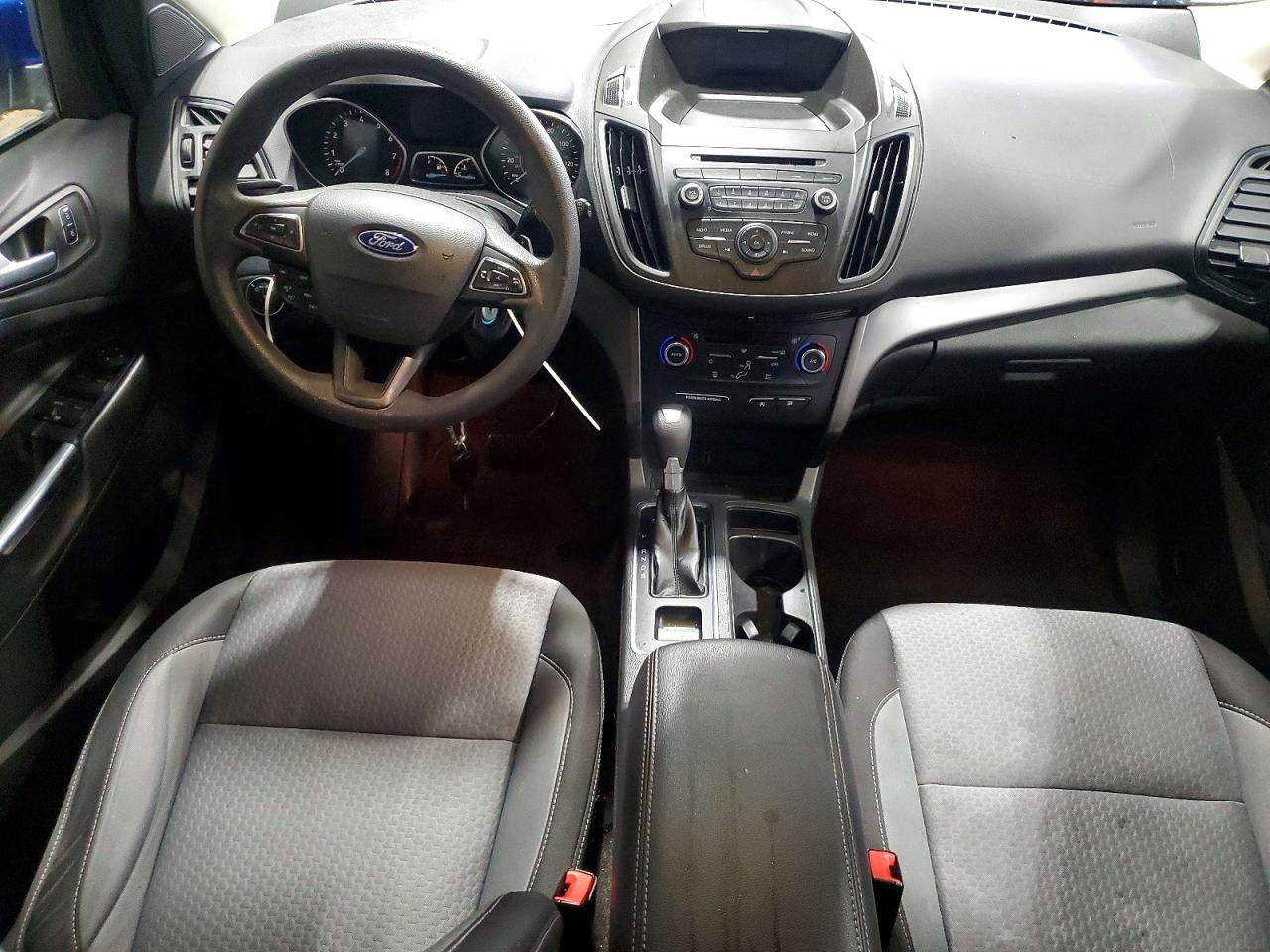 2017 FORD ESCAPE SE photo 8