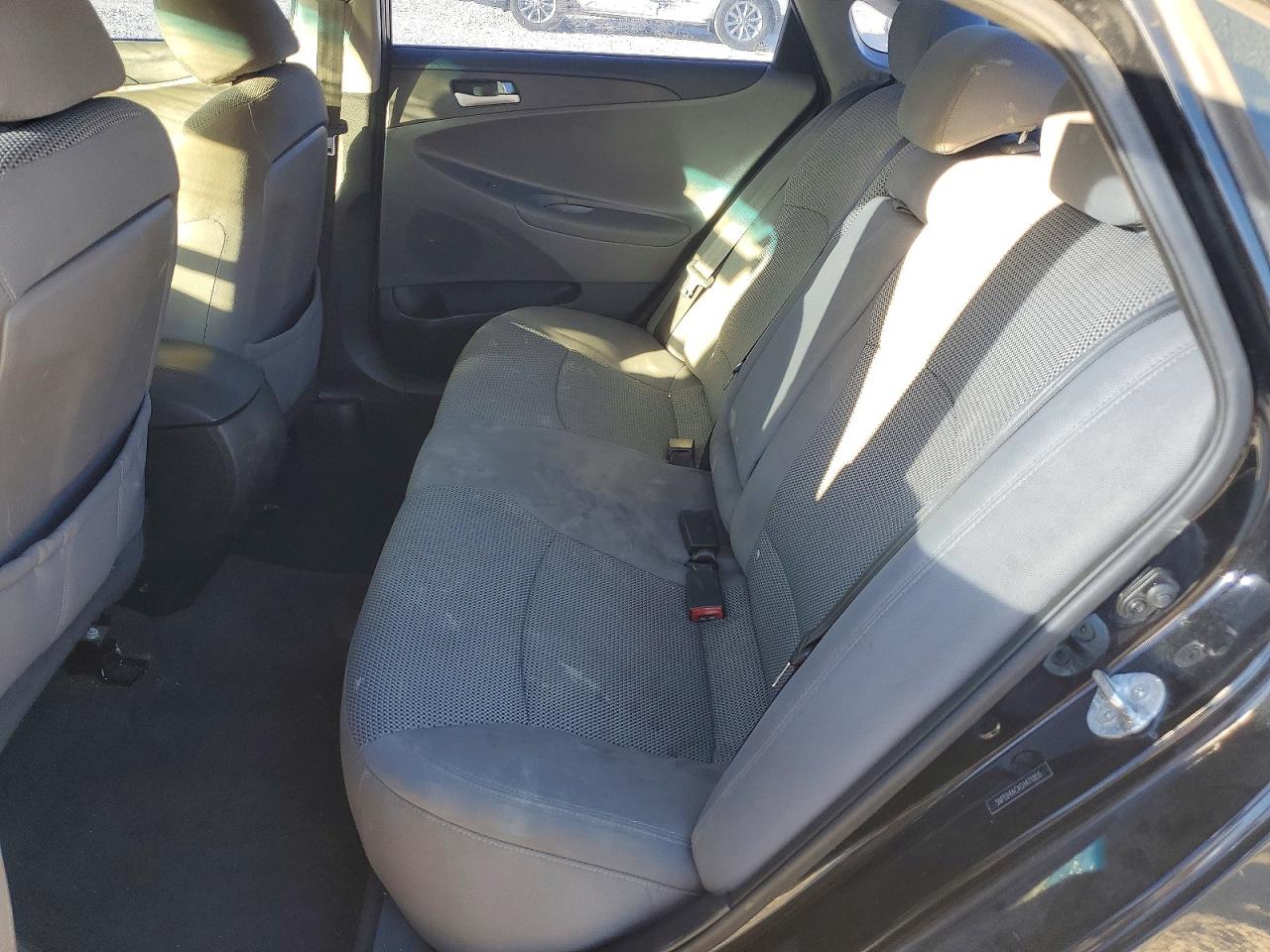 2012 HYUNDAI SONATA GLS photo 10