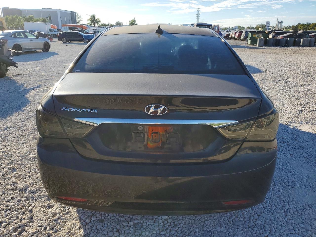 2012 HYUNDAI SONATA GLS photo 6