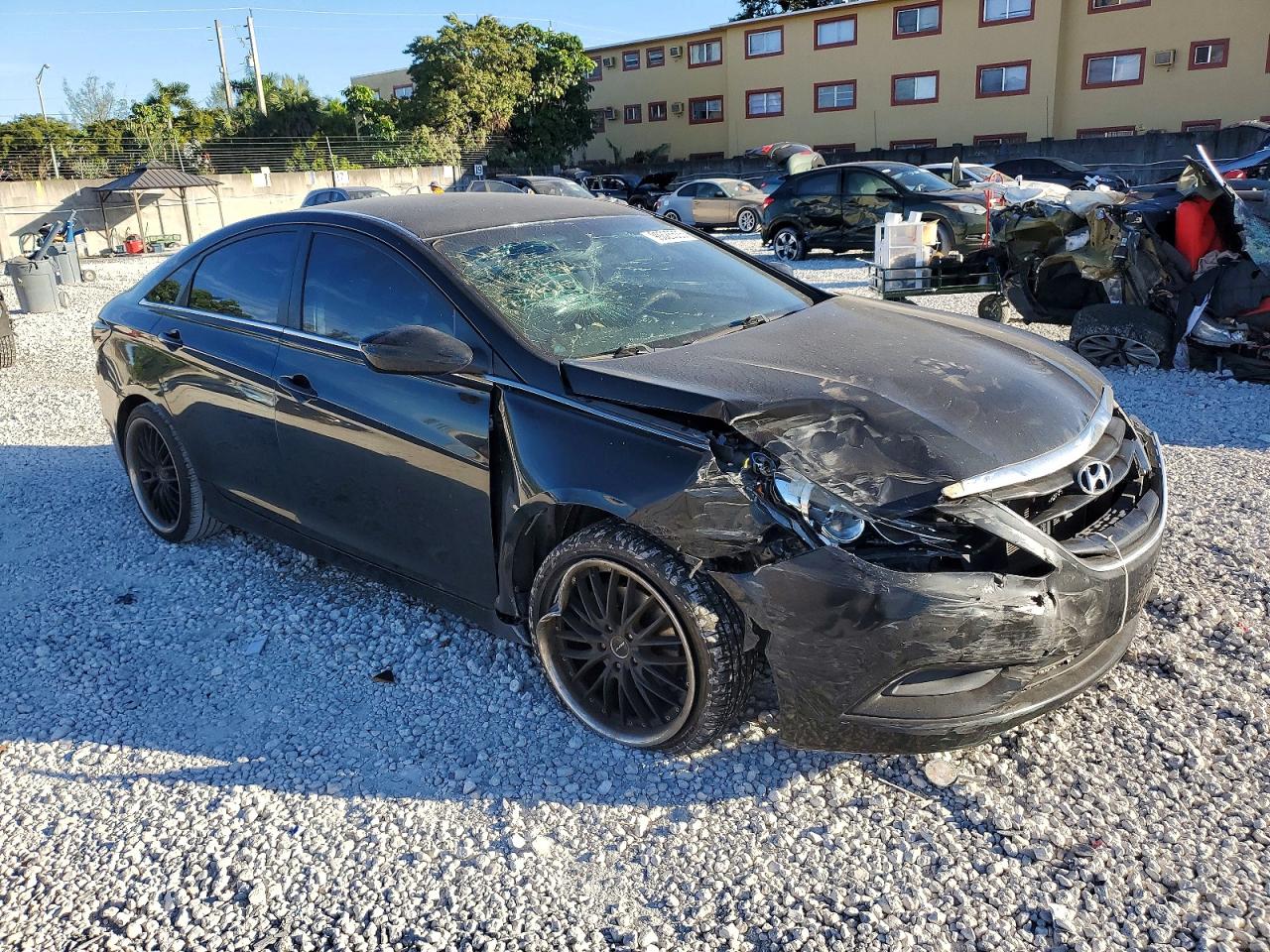 2012 HYUNDAI SONATA GLS photo 4