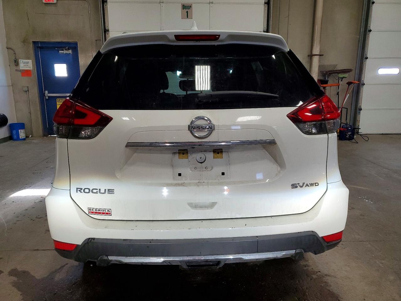 2017 NISSAN ROGUE S photo 6