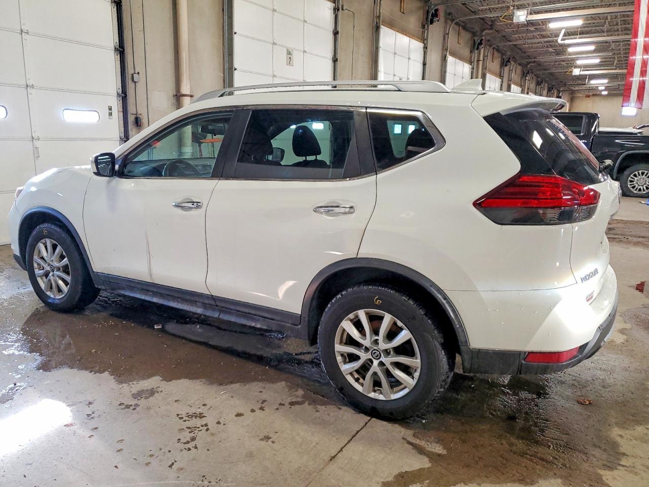 2017 NISSAN ROGUE S photo 2