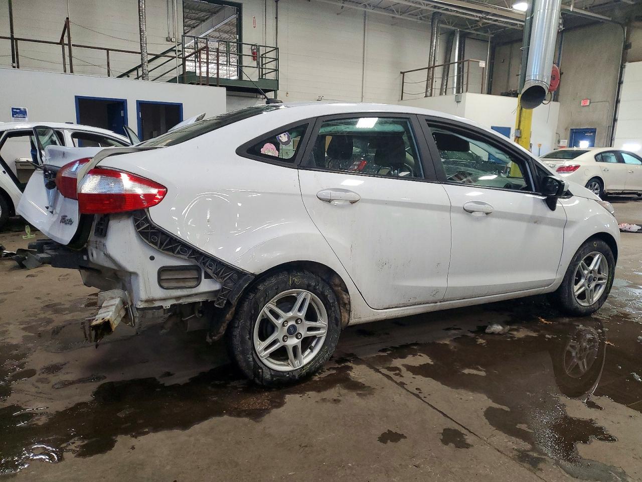 2018 FORD FIESTA SE photo 3