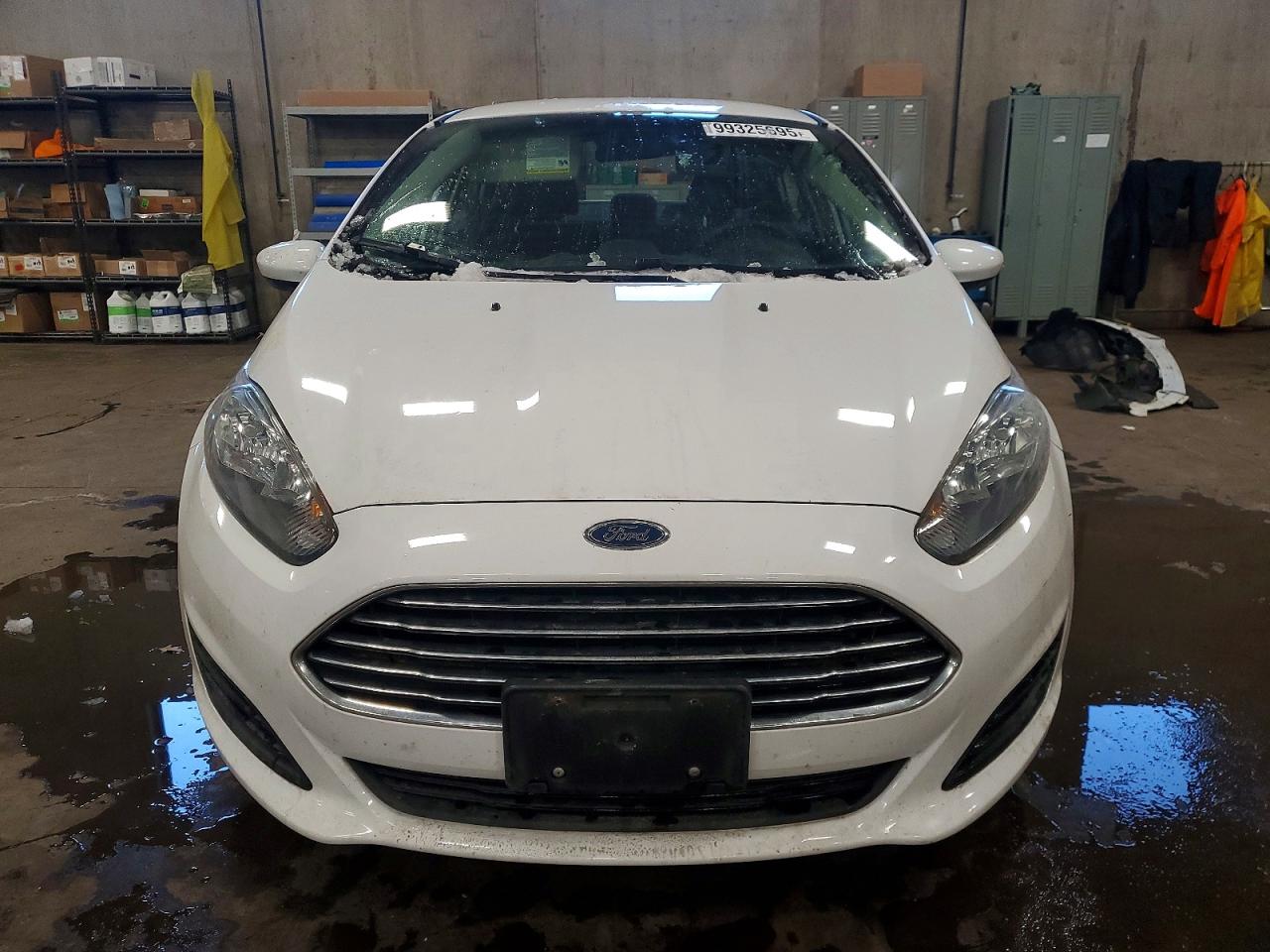 2018 FORD FIESTA SE photo 5