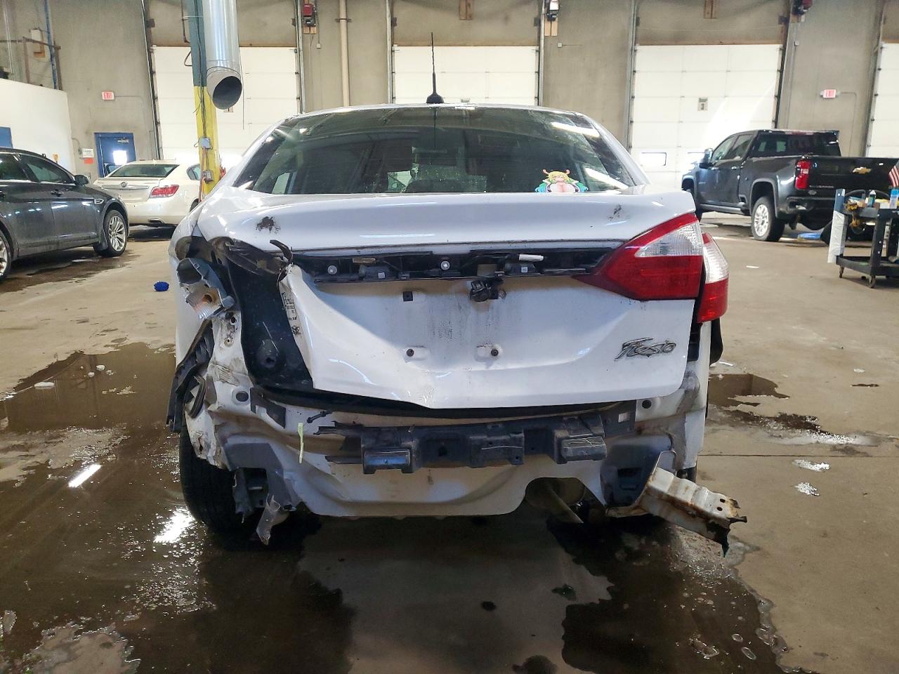 2018 FORD FIESTA SE photo 6