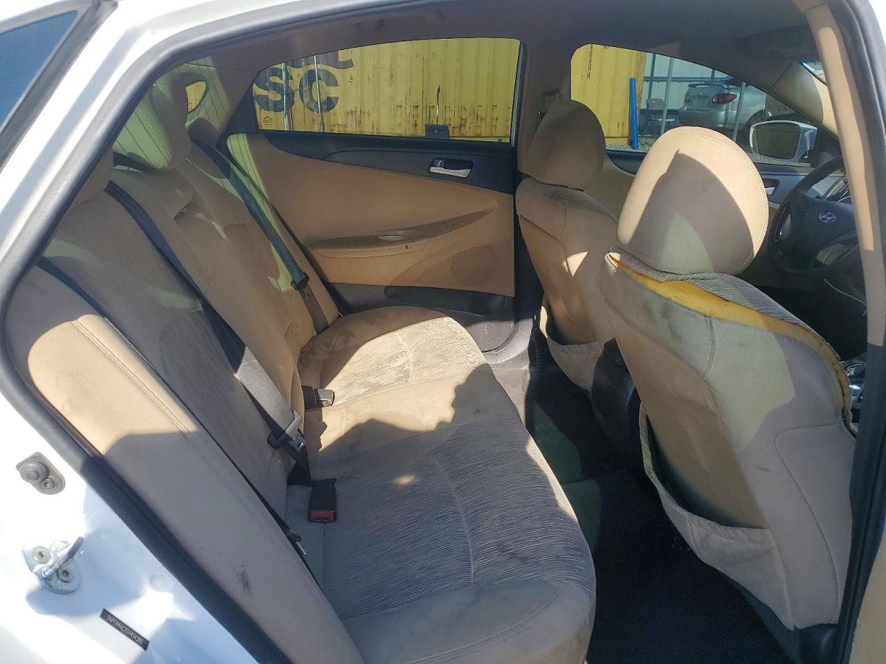 2012 HYUNDAI SONATA GLS photo 10