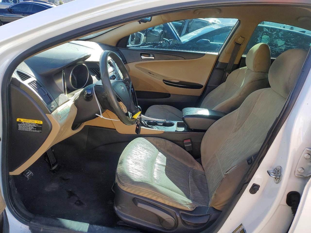 2012 HYUNDAI SONATA GLS photo 7