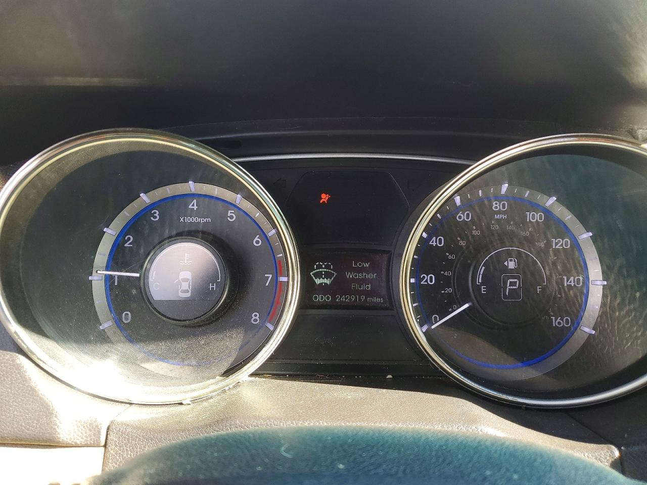 2012 HYUNDAI SONATA GLS photo 9