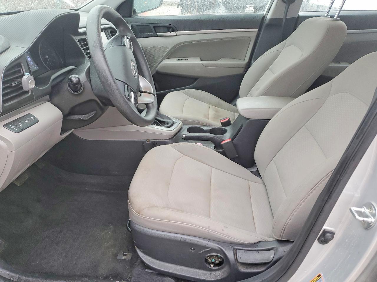 2020 HYUNDAI ELANTRA SEL photo 7