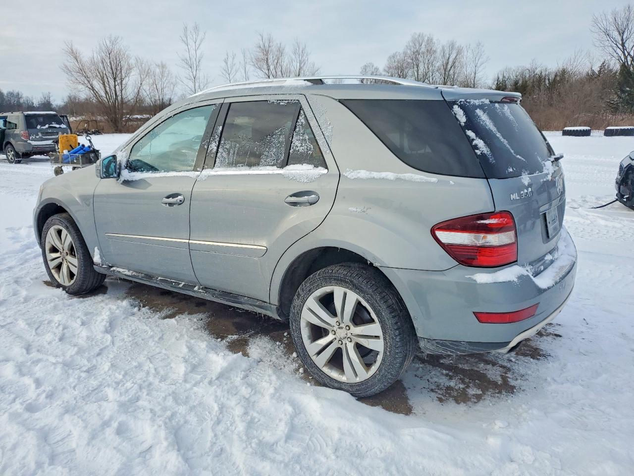 2011 MERCEDES-BENZ ML 350 4MATIC photo 2