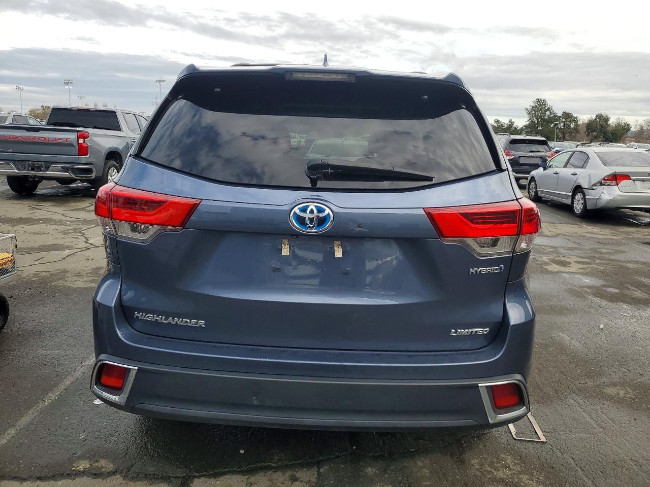 2018 TOYOTA HIGHLANDER HYBRID LIMITED photo 6