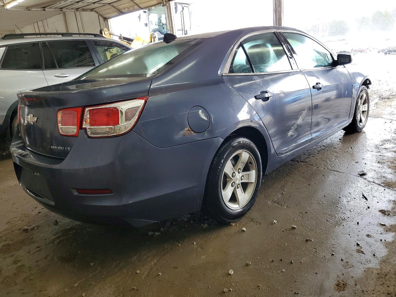 2014 CHEVROLET MALIBU LS photo 3