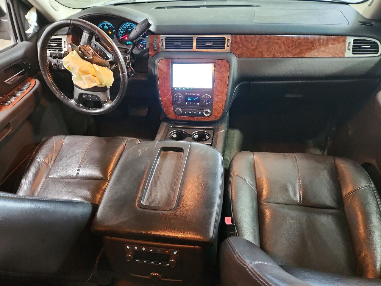 2007 CHEVROLET SUBURBAN K1500 photo 8