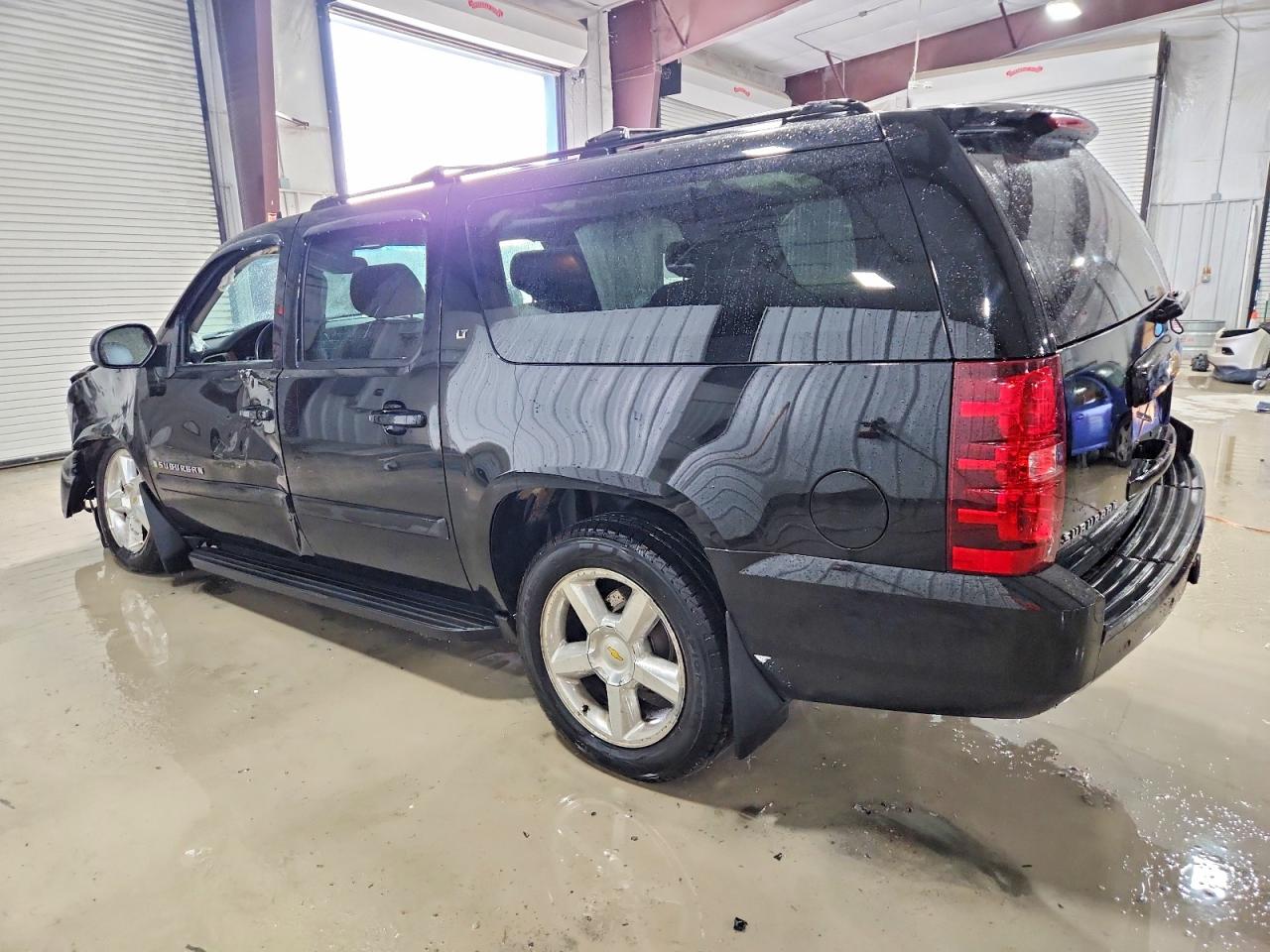 2007 CHEVROLET SUBURBAN K1500 photo 2