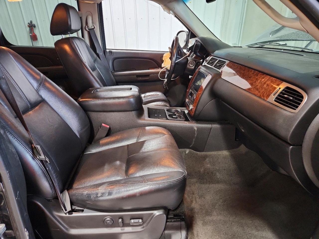2007 CHEVROLET SUBURBAN K1500 photo 7