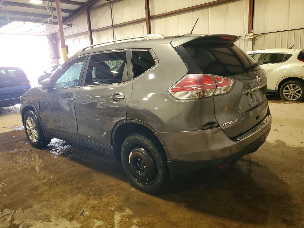 2014 NISSAN ROGUE SV photo 2